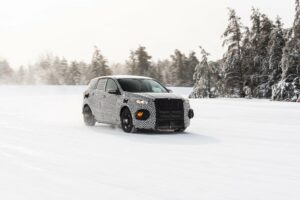 Ford vai oferecer dois anos de carregamentos no seu novo SUV elétrico thumbnail