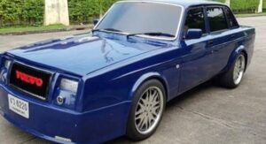 Este Rolls Royce com alma de Volvo prova que o confinamento faz mal à saúde mental! thumbnail