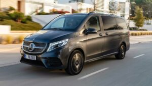 Mercedes-Benz Classe V recebe suspensão inovadora no segmento thumbnail